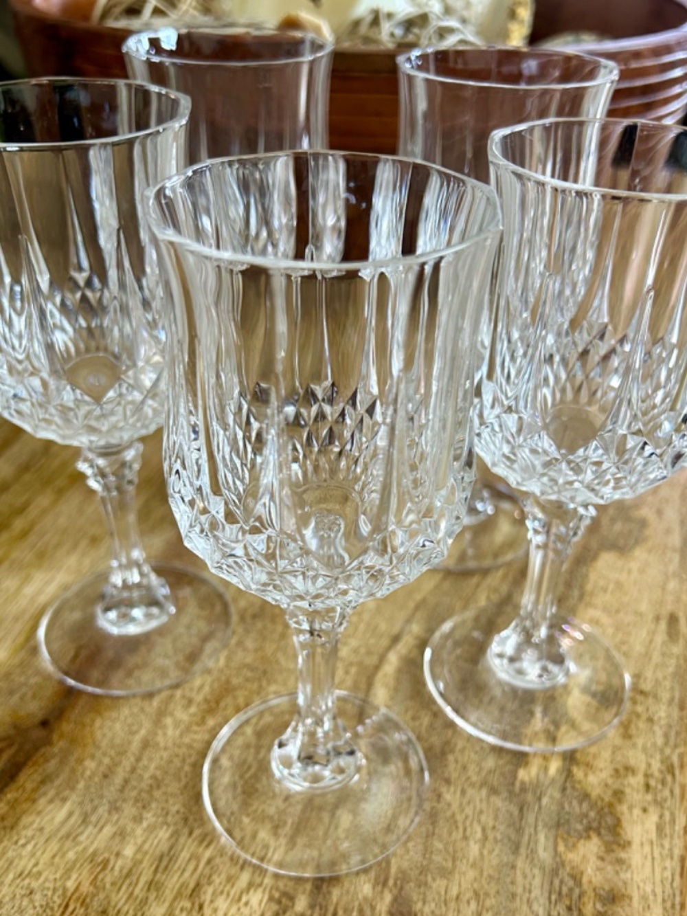 Cristal D'Arques 5.5 oz Vintage Crystal Wine Glasses (Set of 5)
